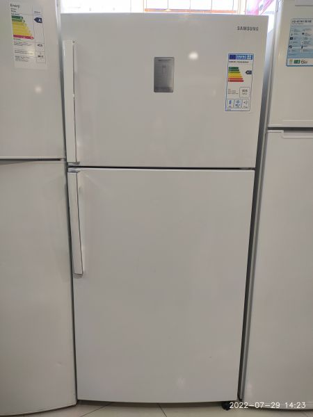 Samsung - RT50K6360WW
