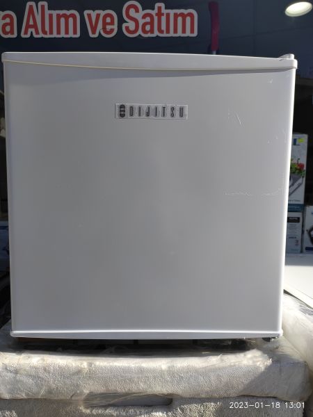 DİJİTSU - DB 50 mini bar dolabı