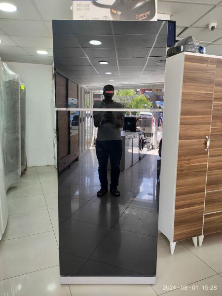 Vestel - Cam yüzeyli buzdolabı